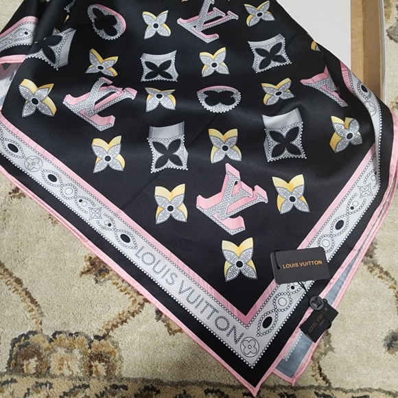 Black and Pink Silk Scarf - Picture 1 of 8